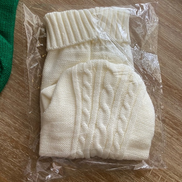 SHEIN Puppy / Dog Sweaters - Picture 4 of 7